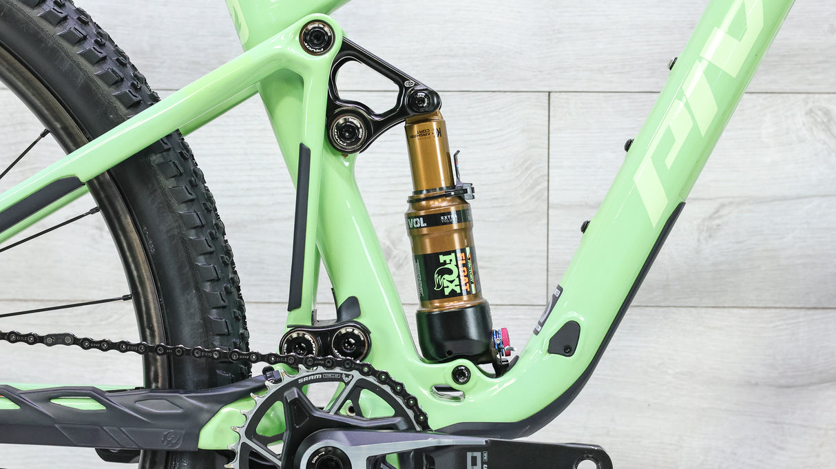 Pivot MACH 4 SL Pro X0 Eagle Transmission AXS Mountain Bike - 2024, Medium