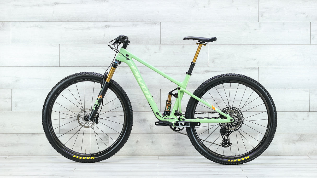 Pivot MACH 4 SL Pro X0 Eagle Transmission AXS Mountain Bike - 2024, Medium
