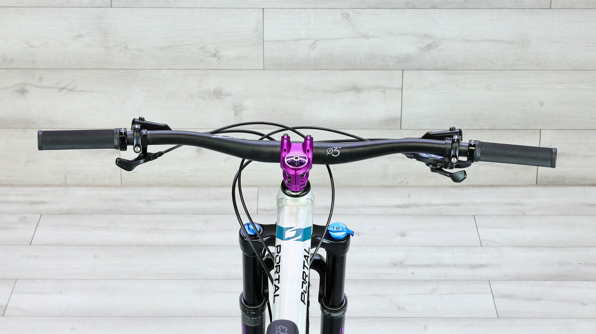 Jamis Portal A1 Mountain Bike - 2020, Small