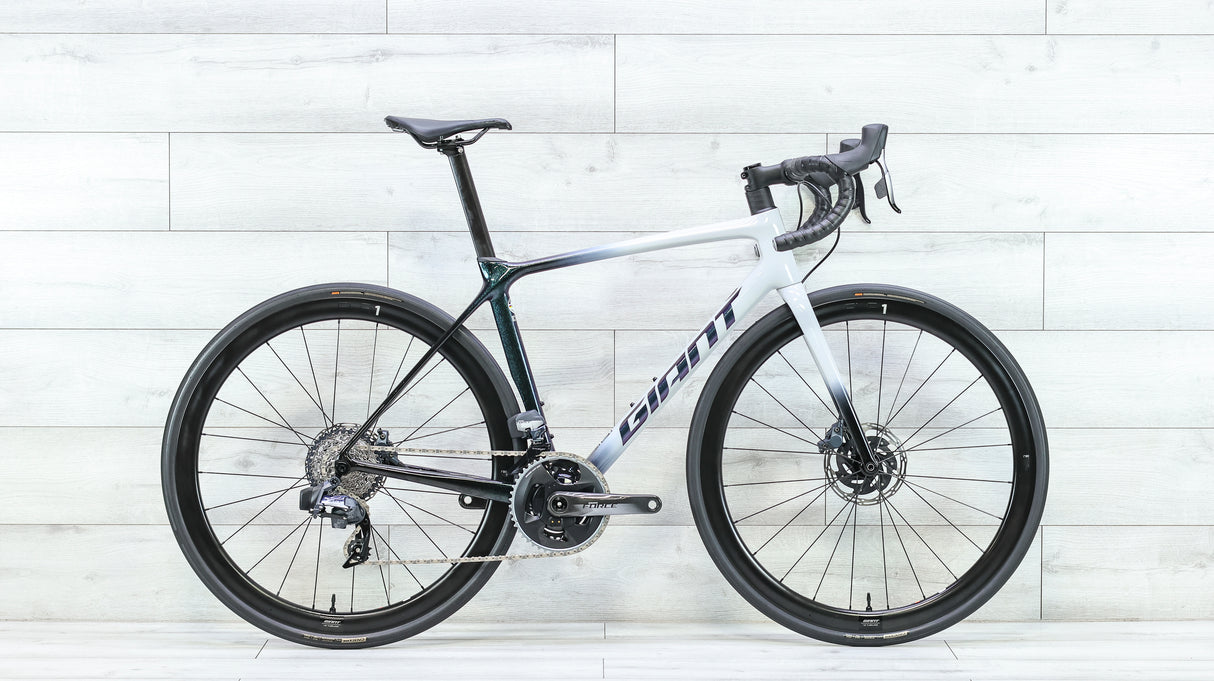 Giant TCR Advanced Pro Disc 0 AR Road Bike - 2022, Medium