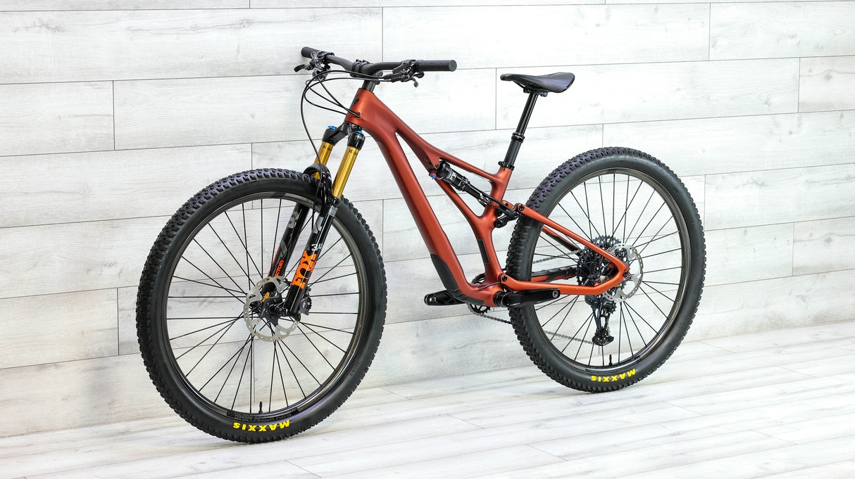 Specialized Stumpjumper Mountain Bike - 2022, Small (S2)