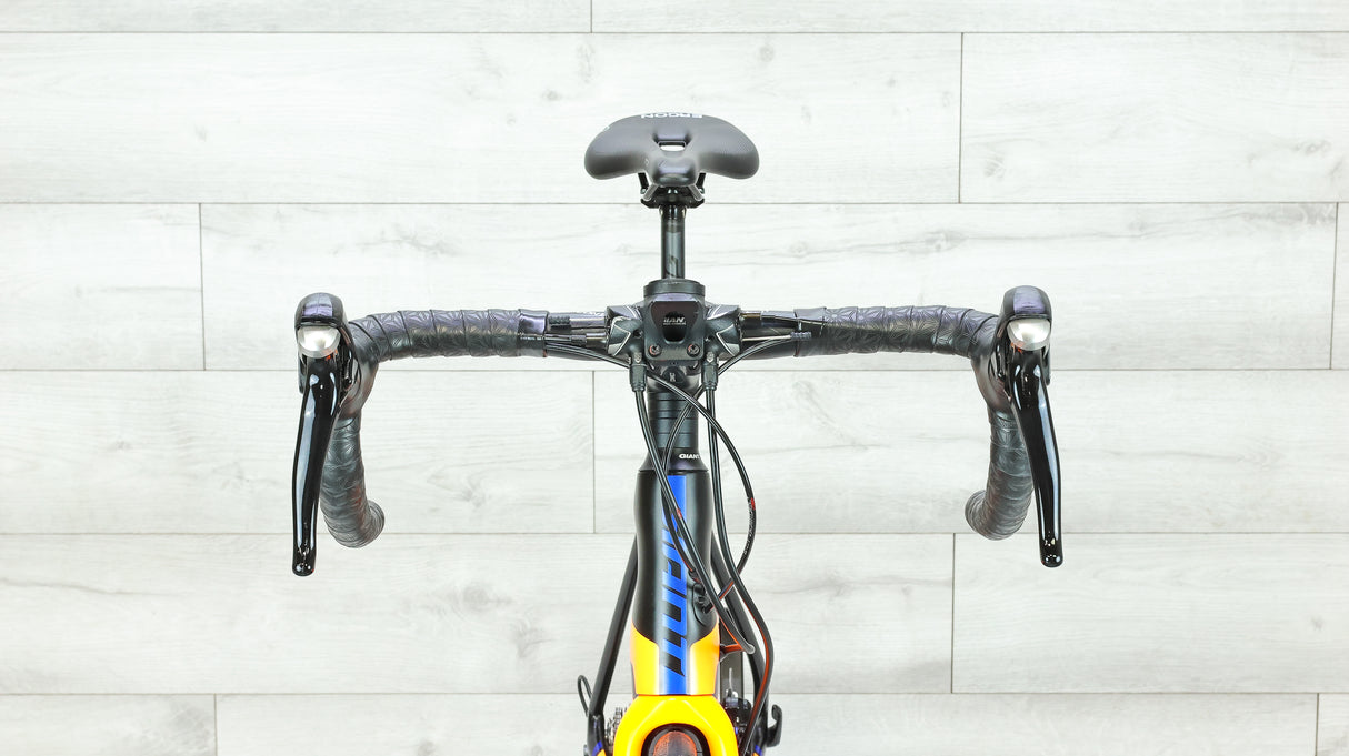 Giant TCR Advanced 1 Disc KOM Road Bike - 2018, Medium