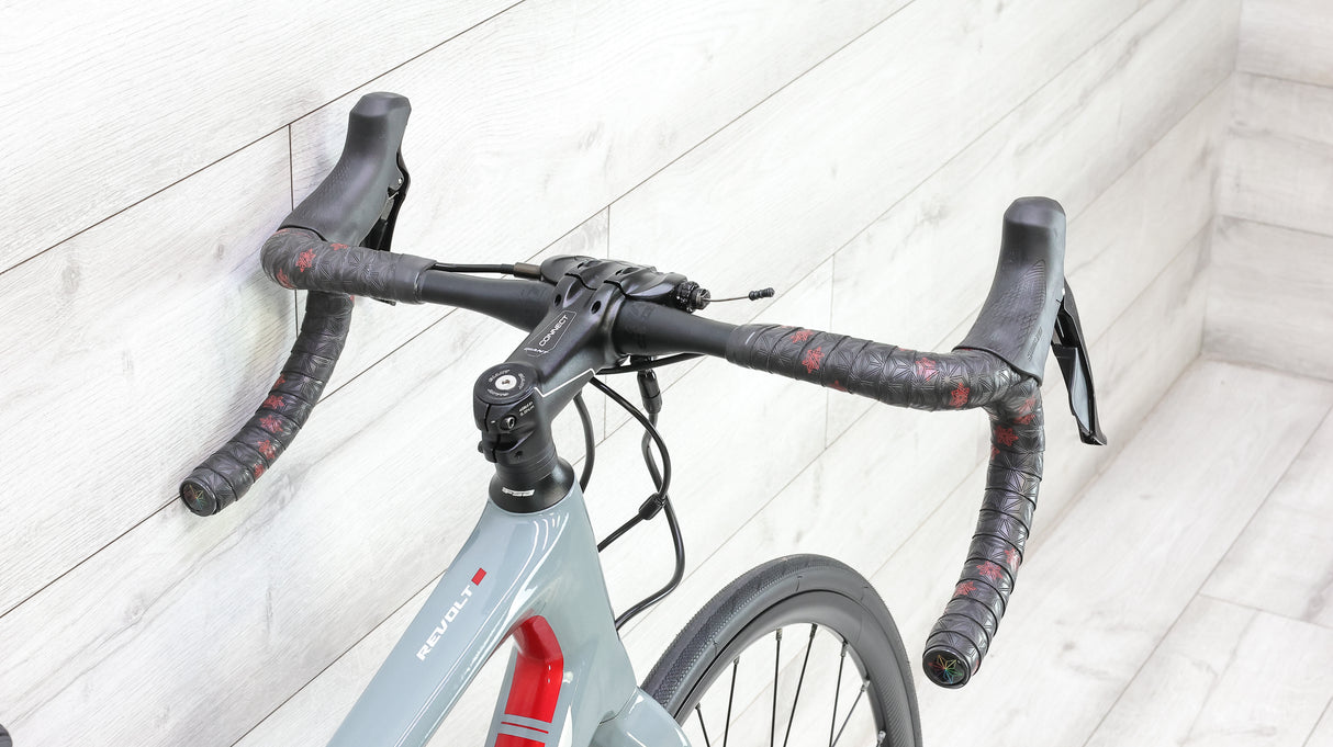 Giant Revolt Advanced 2 Gravel Bike - 2019, Med/Large