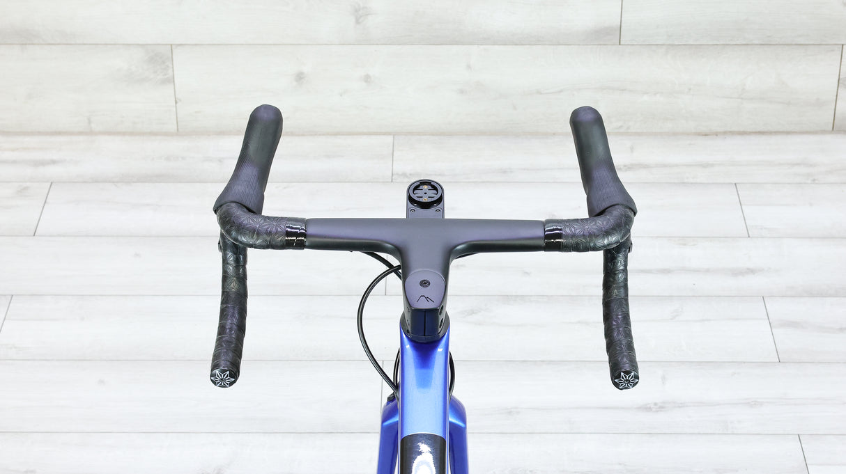 Canyon Ultimate CF SL 7 Road Bike - 2023, Small