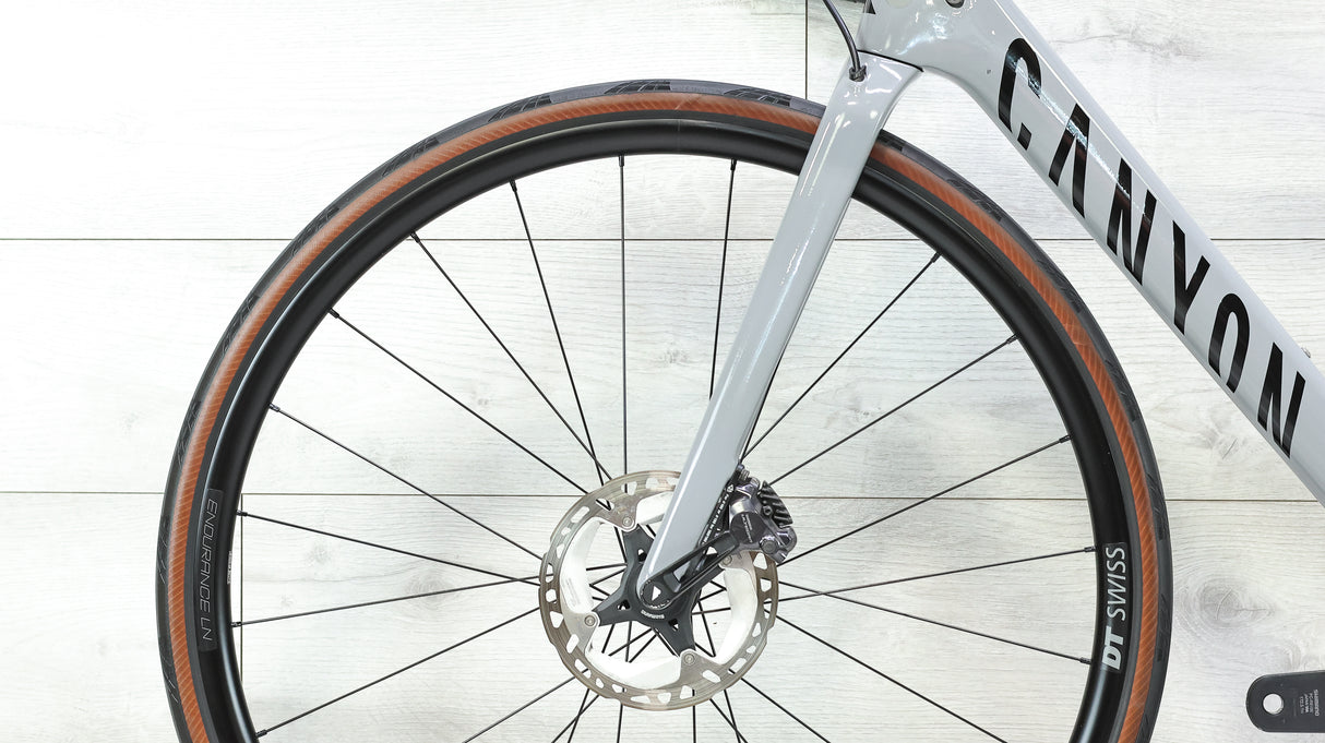 Canyon Ultimate CF SL 8 Disc Di2 Road Bike - 2022, Medium