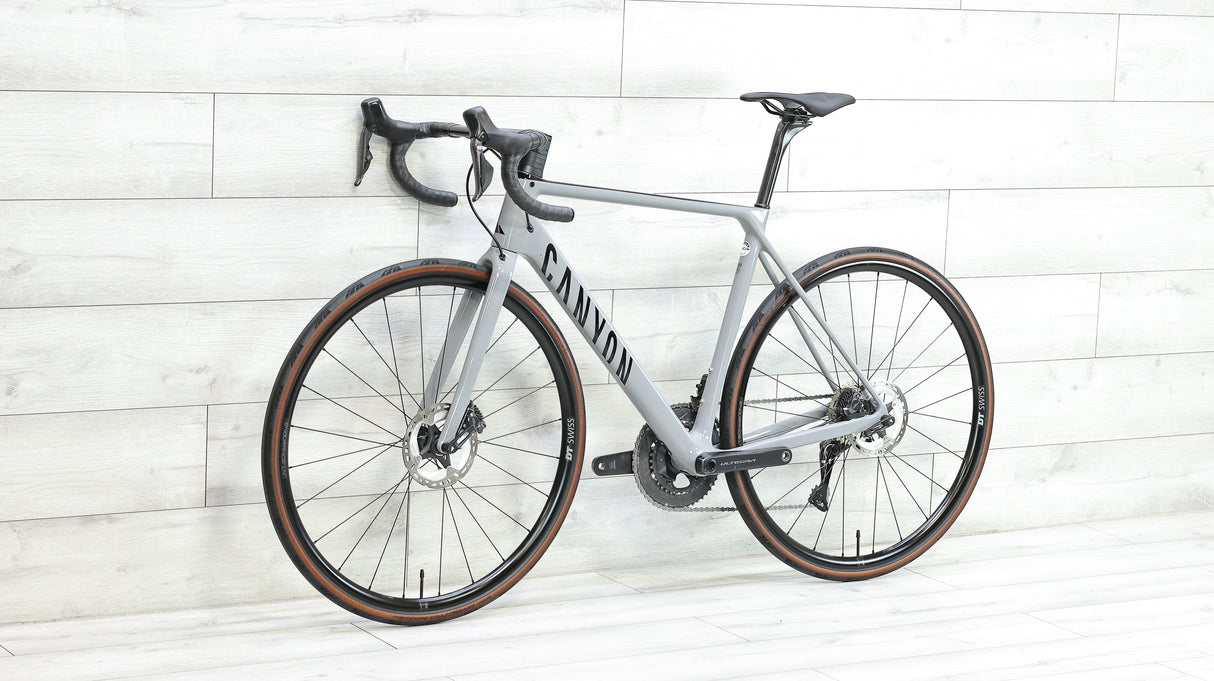 Canyon Ultimate CF SL 8 Disc Di2 Road Bike - 2022, Medium