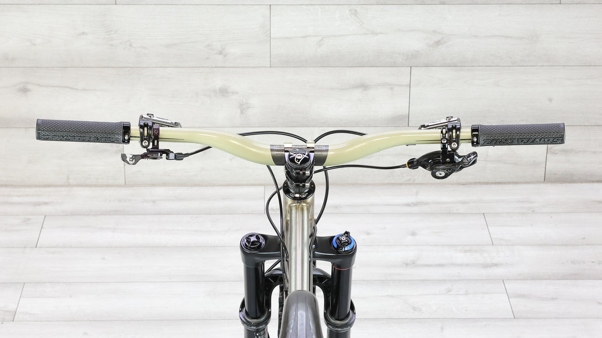 Kingdom Vendetta X2 Titanium Mountain Bike - 2018, Medium