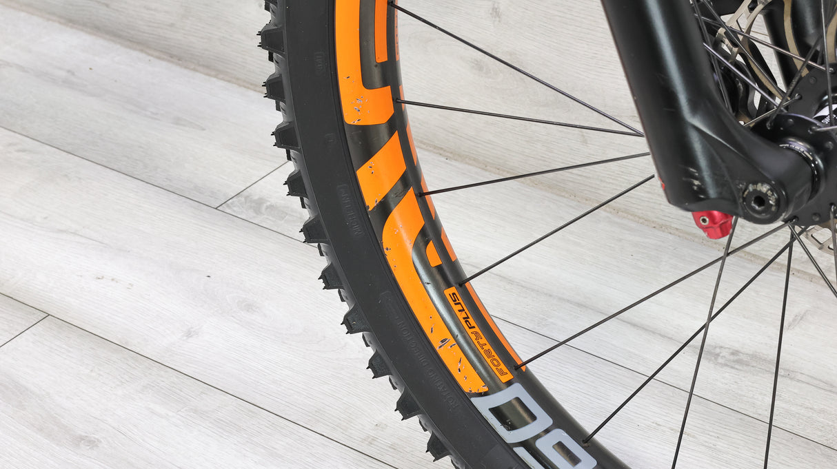 Kingdom Vendetta X2 Titanium Mountain Bike - 2018, Medium