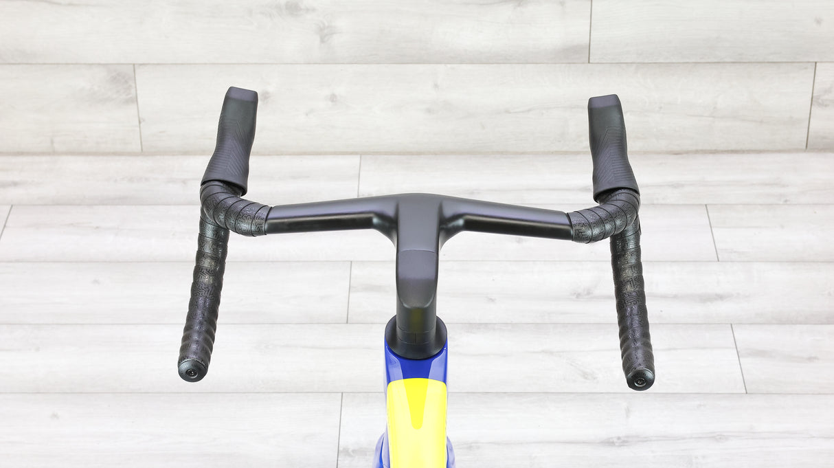 Trek Madone SLR 7 AXS Gen 8 Road Bike - 2025, Large