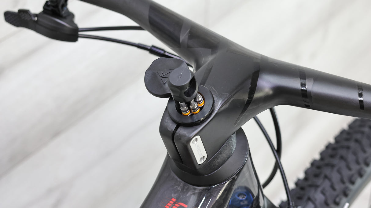 Lee Cougan Crossfire Trail XTR Di2 Soudal Team Edition Mountain Bike - 2025, Medium
