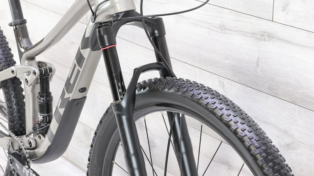 Trek Top Fuel 9.7 Mountain Bike - 2021, Small