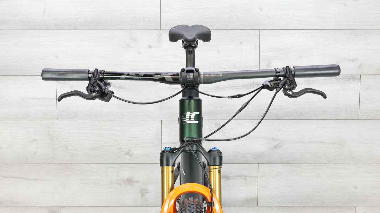 Lee Cougan Crossfire 428 Air X01 AXS Mountain Bike - 2024, Medium