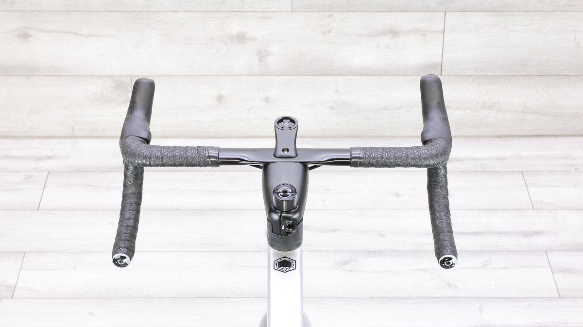 Canondale SuperSix EVO Carbon Disc Ultegra Di2 Road Bike - 2022, 58cm