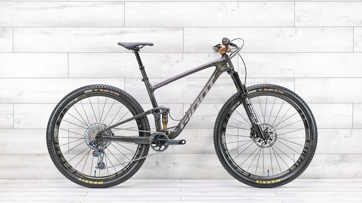 Giant Anthem Advanced Pro 29 Mountain Bike - 2022, Large
