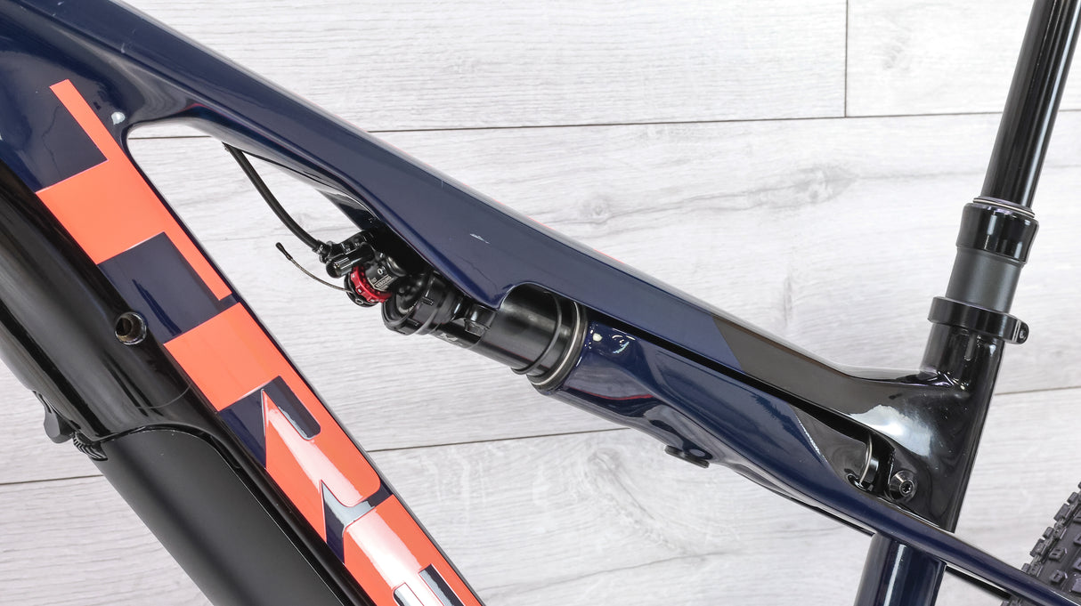 Trek E-Caliber 9.8 XT Mountain E-Bike - 2022, Medium