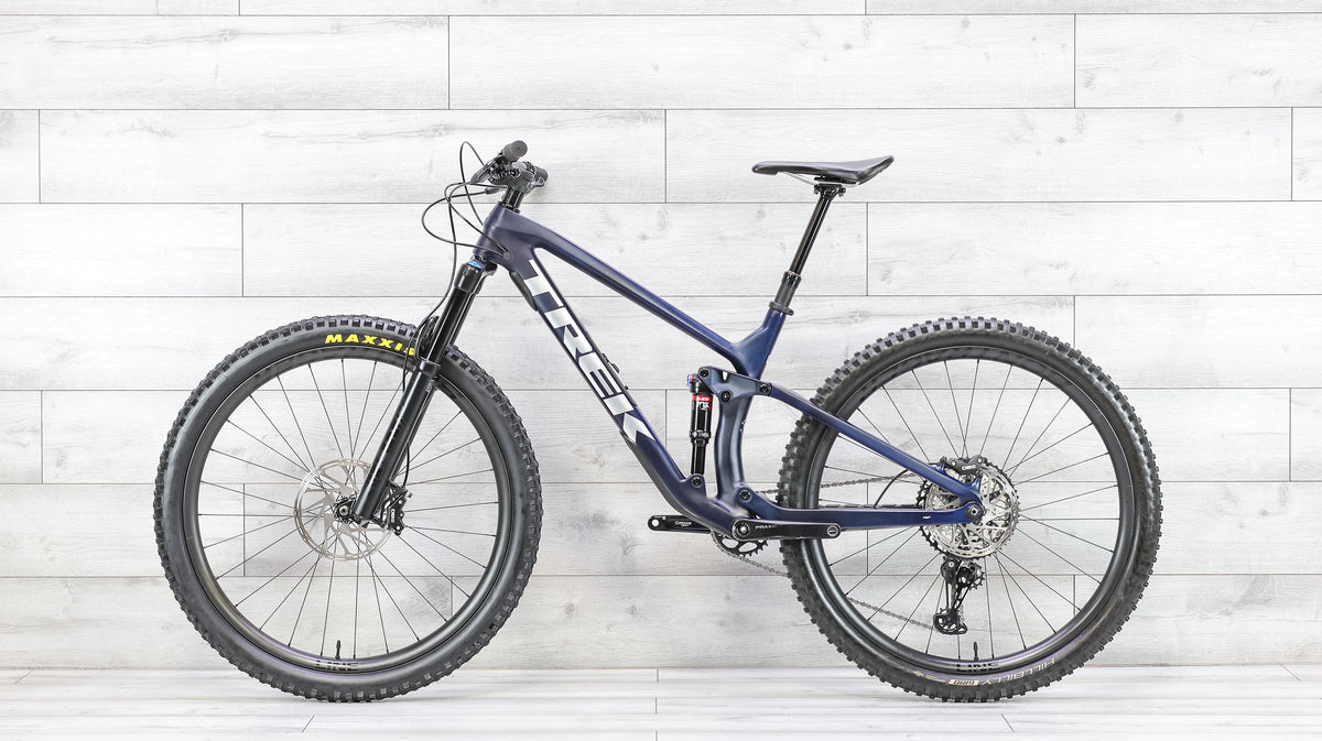 Trek Fuel EX 9.7 Mountain Bike - 2022, Med/Large