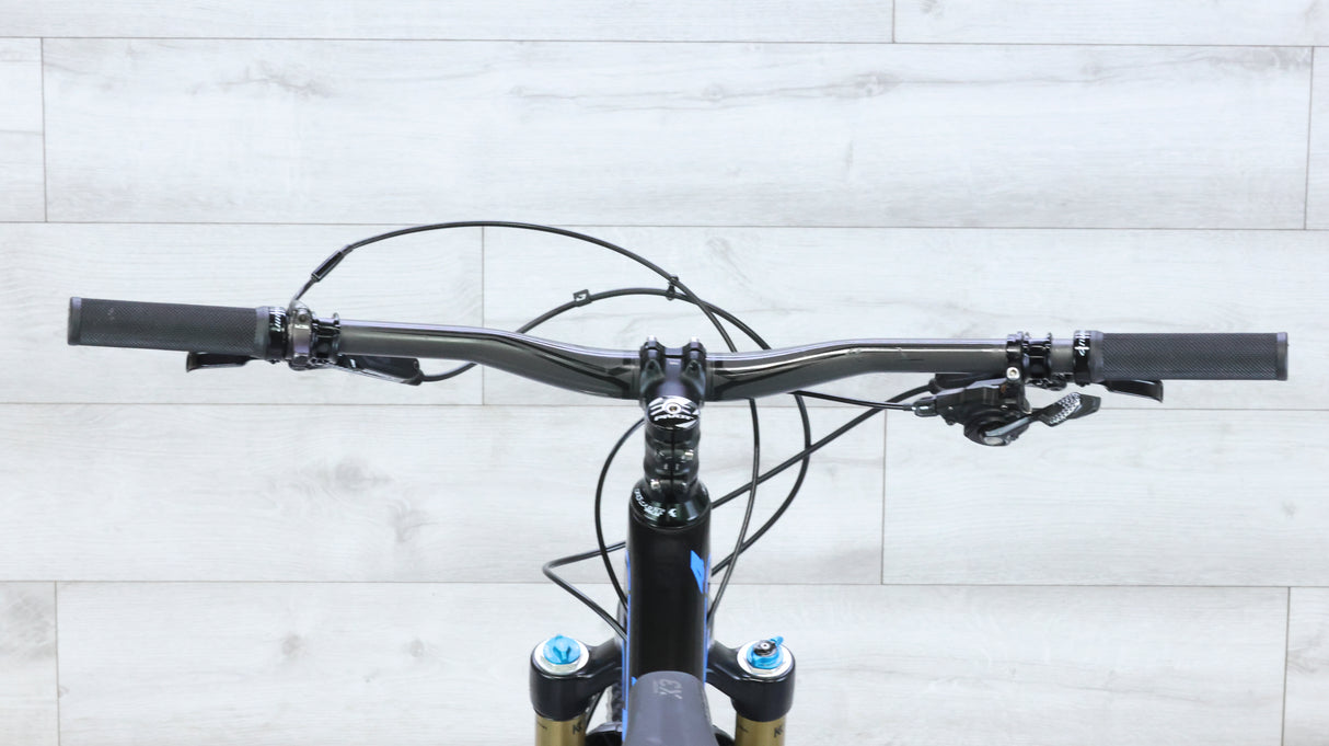 Pivot Mach 4 Carbon Mountain Bike - 2019, Large