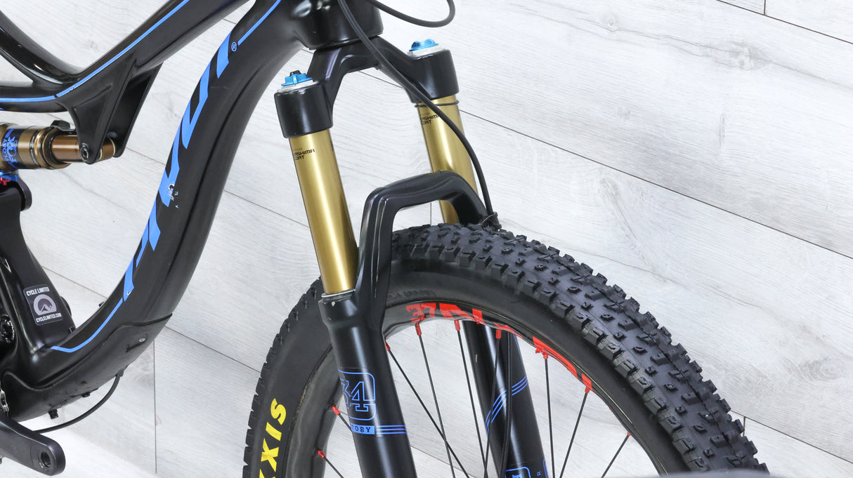 Pivot Mach 4 Carbon Mountain Bike - 2019, Large