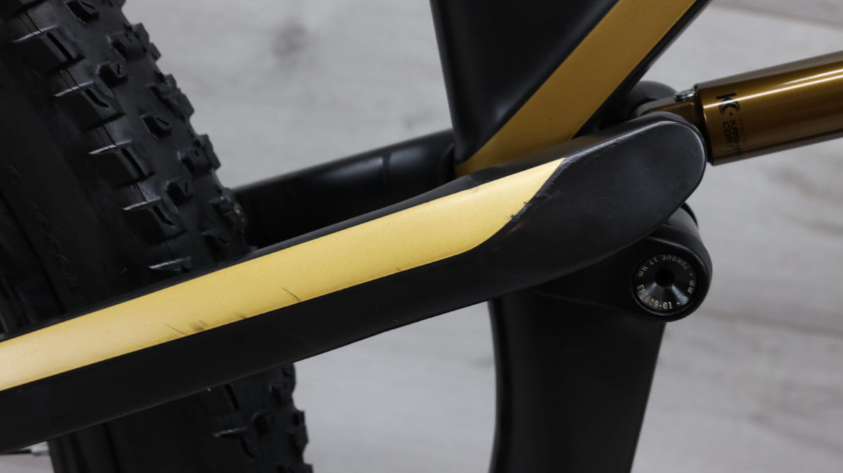 2018 Canyon Spectral CF 9.0 SL Mountain Bike - Medium