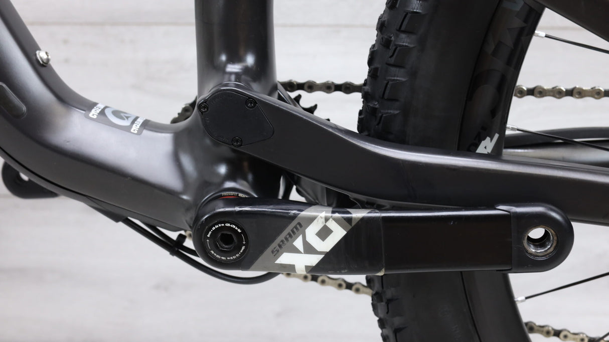 2018 Canyon Spectral CF 9.0 SL Mountain Bike - Medium