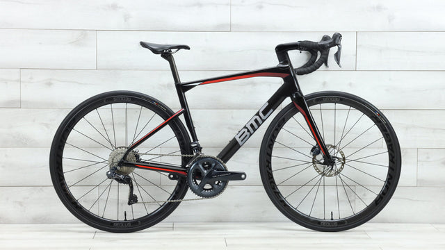 2018 BMC Roadmachine 01 Three