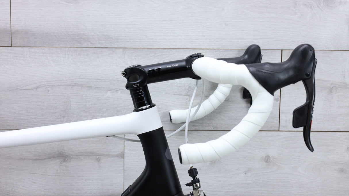 Bicicleta de carretera eTap roja Cervelo R3 2017 - 56 cm