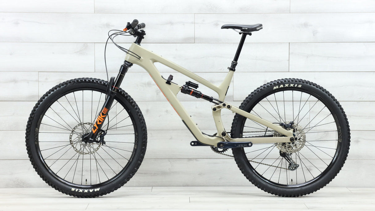 2022 Salsa Blackthorn Carbon SLX