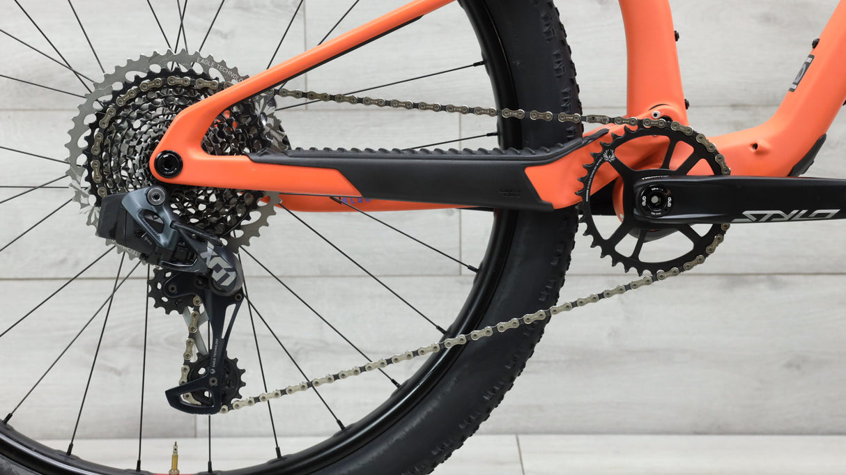 2022 Santa Cruz Blur C X01 AXS Reserve