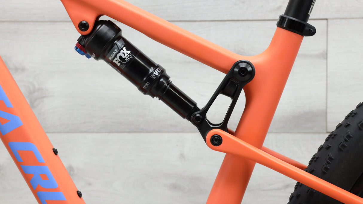 2022 Santa Cruz Blur C X01 AXS Reserve