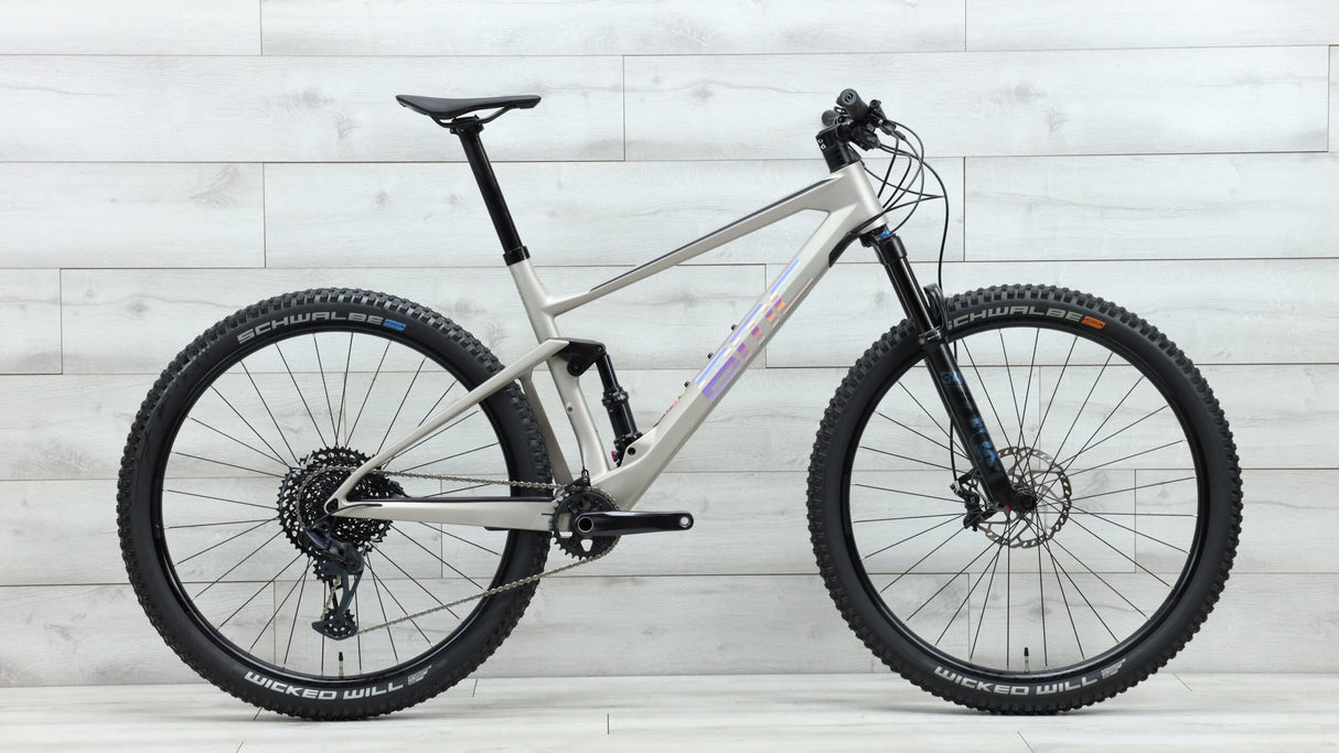 2022 BMC Fourstroke 01 TWO