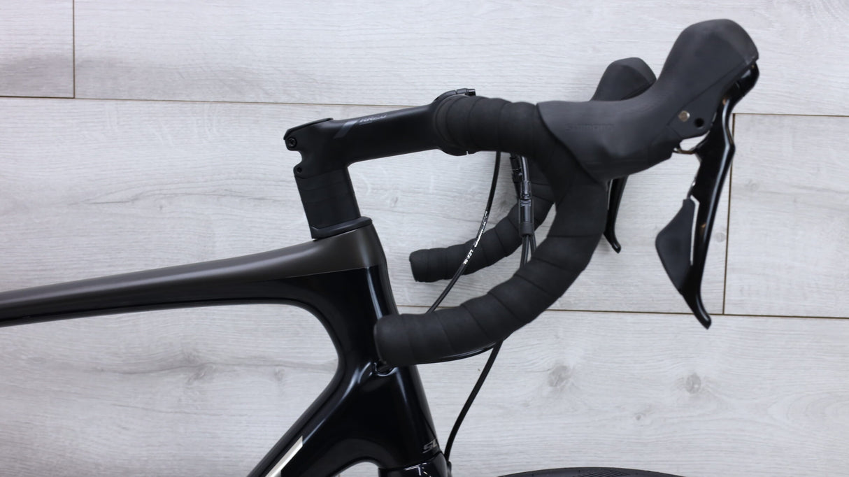 2021 Scott Addict 20 Disc Road Bike - 56cm