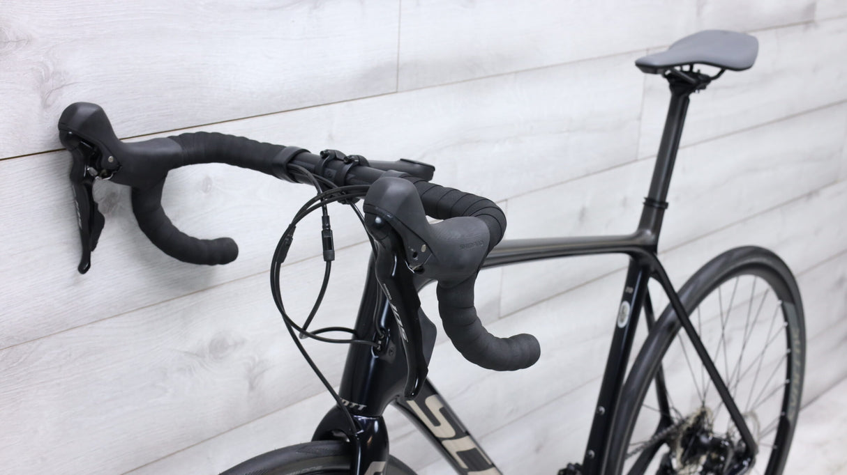 2021 Scott Addict 20 Disc Road Bike - 56cm