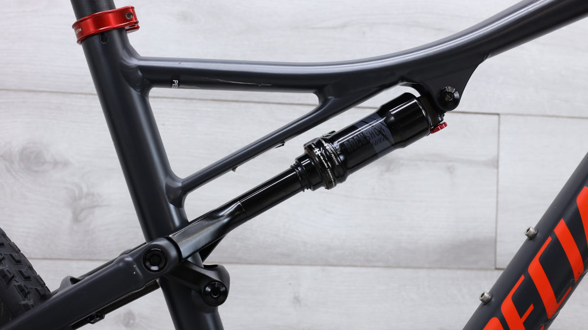 2018 Specialized Epic Comp Mountain Bike - Large