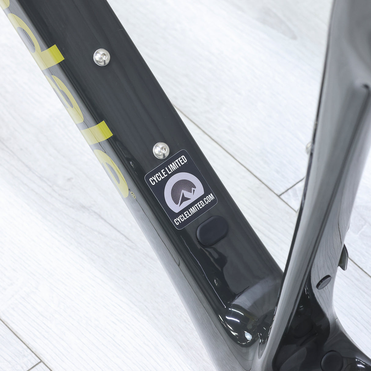 Cannondale SuperSix Evo High Mod Road Bike 700c Laguna Yellow Frameset - 2024, 58cm