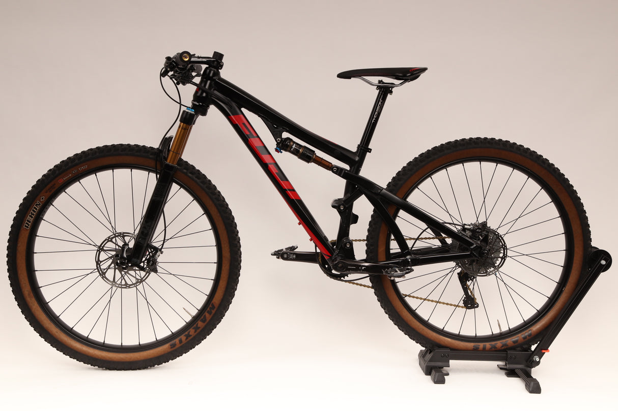 Bicicleta de montaña FUJI RAKAN 2017 27.5+ 3.1 - Pequeña