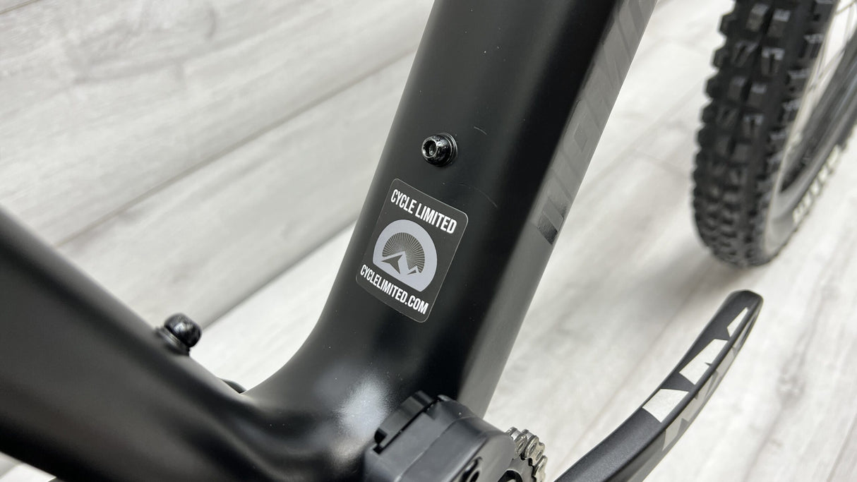 2020 Diamondback Sync'r Carbon 29 Mountain Bike - Medium