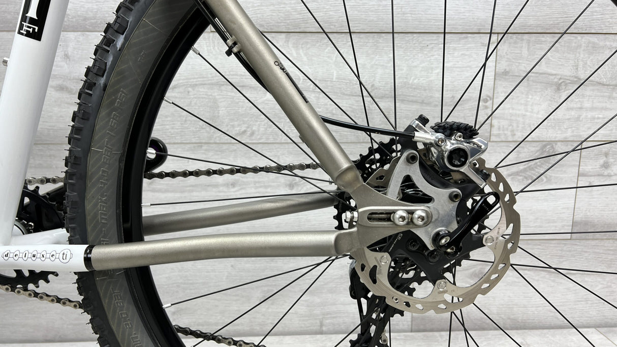 Bicicleta de montaña Ti Deluxe de fabricación independiente - Pequeña