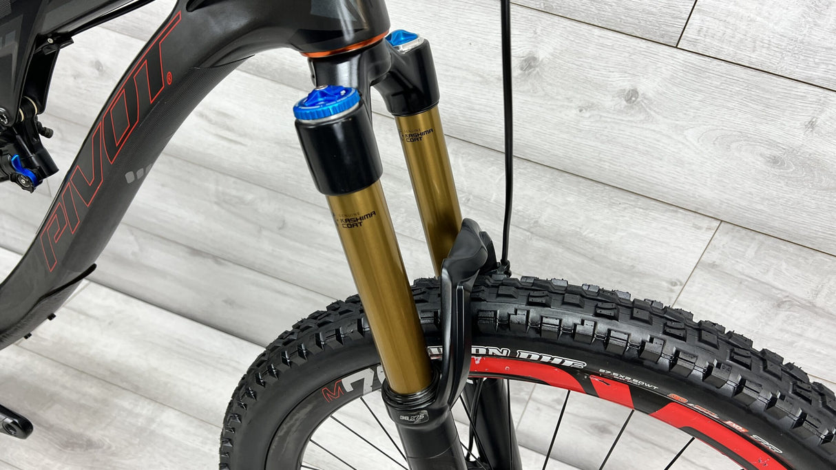 2015 Pivot Mach 6 Carbon  Mountain Bike - Large