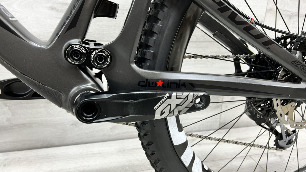 2015 Pivot Mach 6 Carbon  Mountain Bike - Large