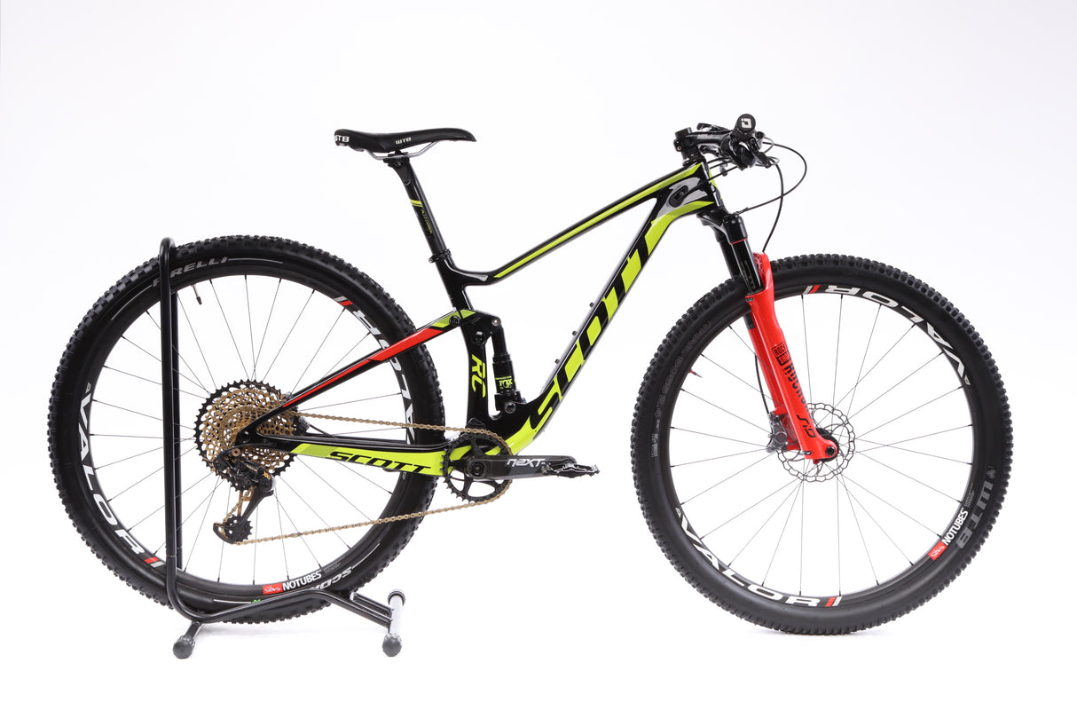 2018 SCOTT SPARK RC 900 WORLD CUP