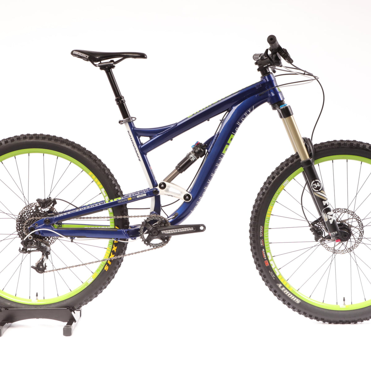 2017 Diamondback Mission Mountain Bike Medium - Main Image