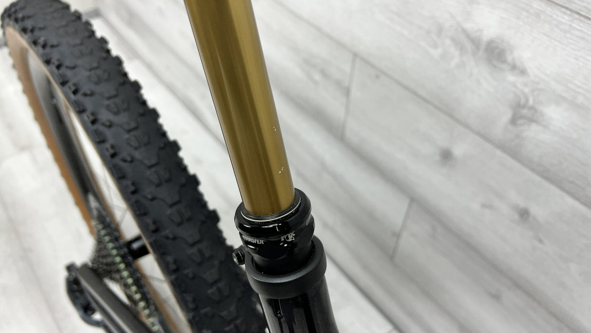 2021 Trek Fuel EX 9.8  Mountain Bike - Med/Large