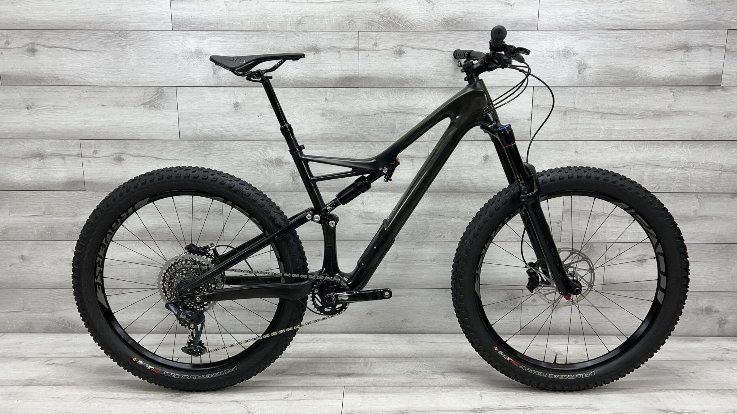 Specialized stumpjumper cheap 2017 carbon