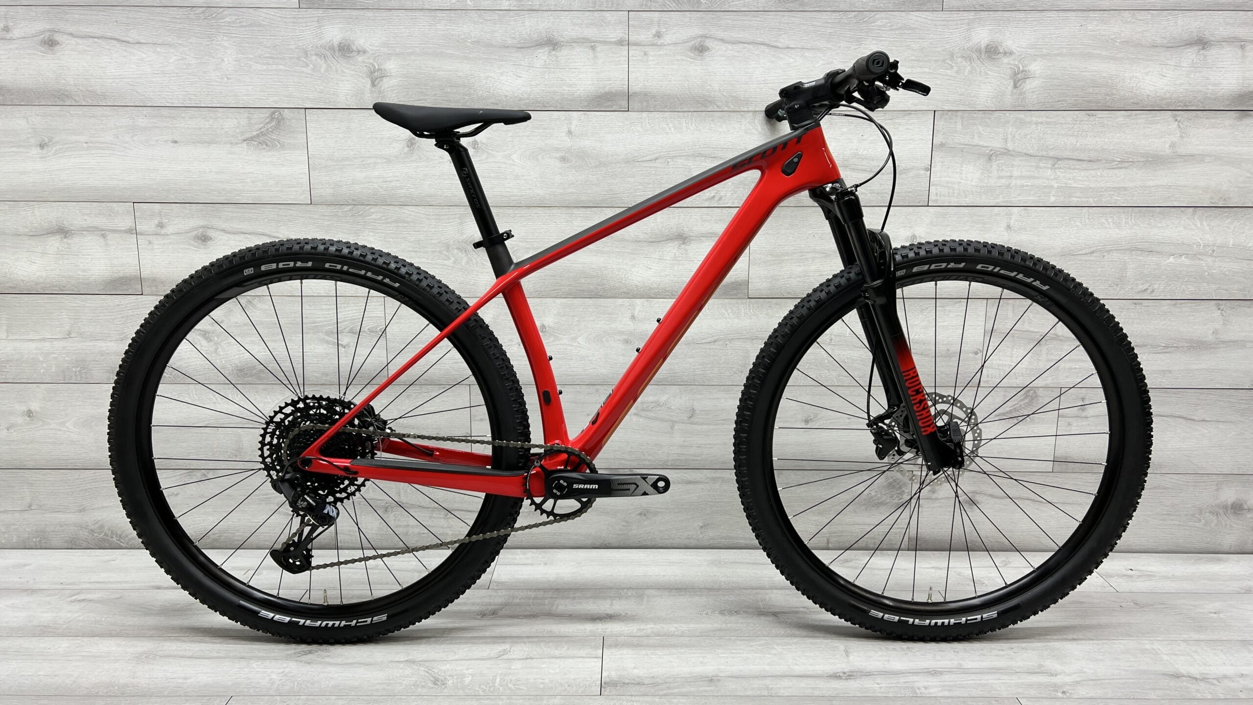 Scott scale 940 online red bike