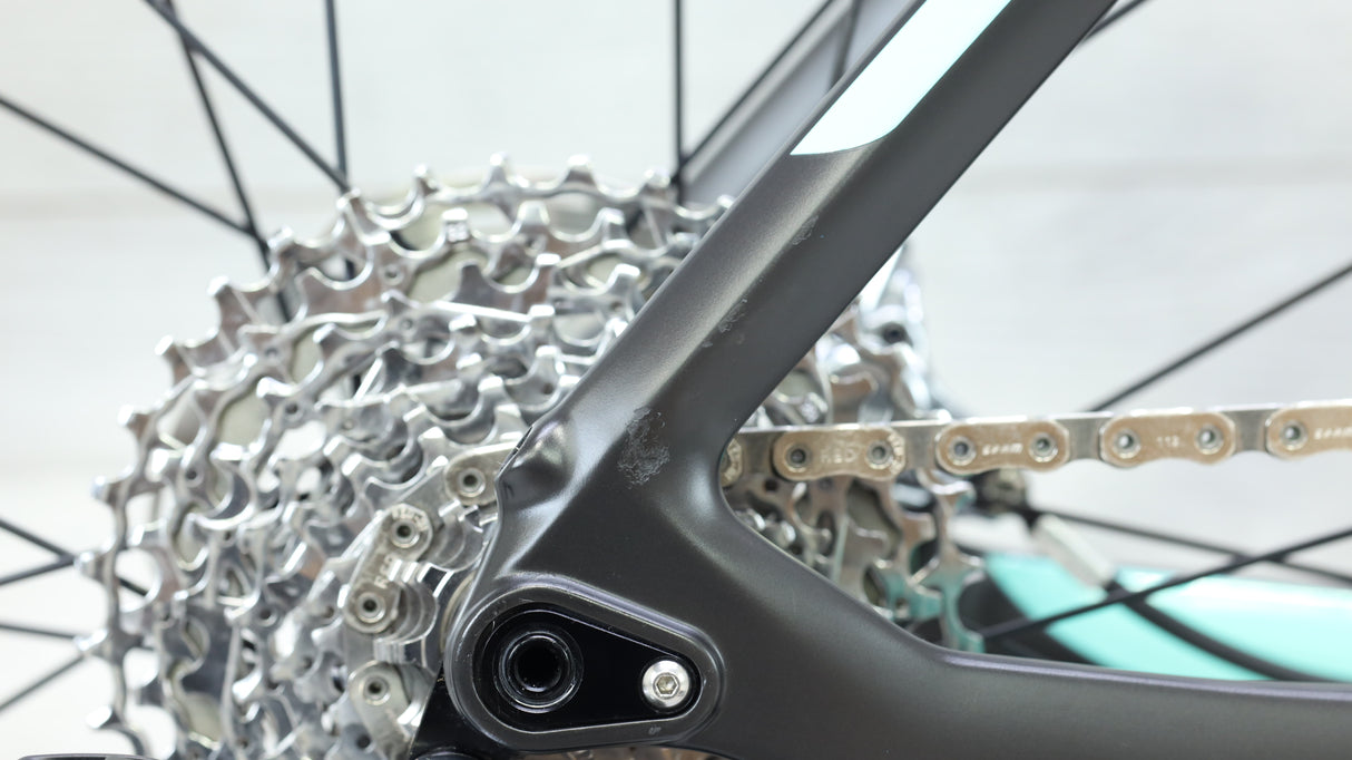 Bianchi Oltre XR4 Red eTap AXS Road Bike - 2020, 50cm