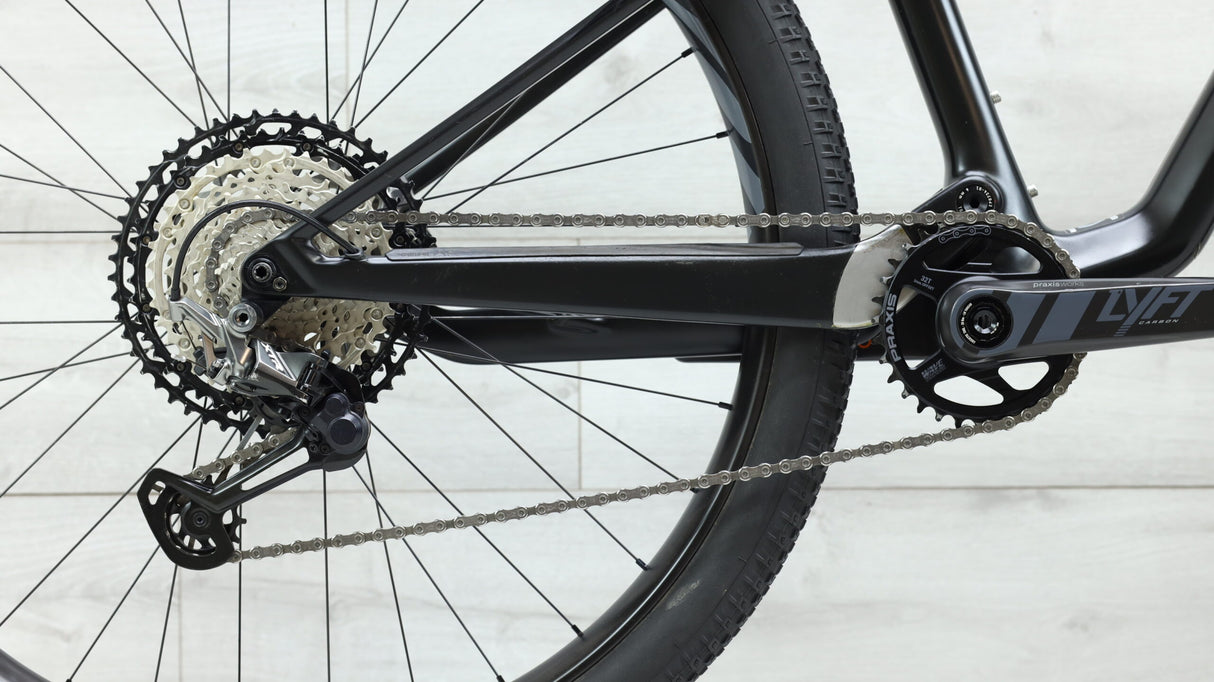 2020 Canyon Lux CF SLX 9.0 Race Team Mountain Bike - Medium