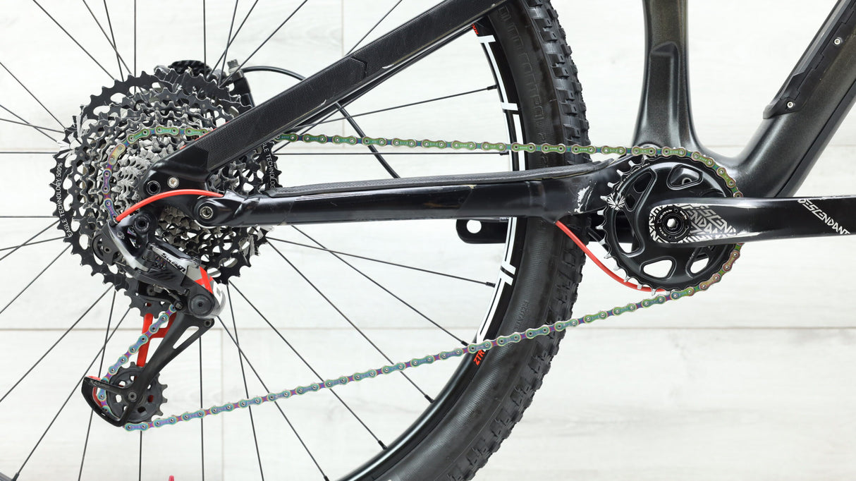 2018 Specialized Stumpjumper Expert 29/6Fattie Mountain Bike - Large