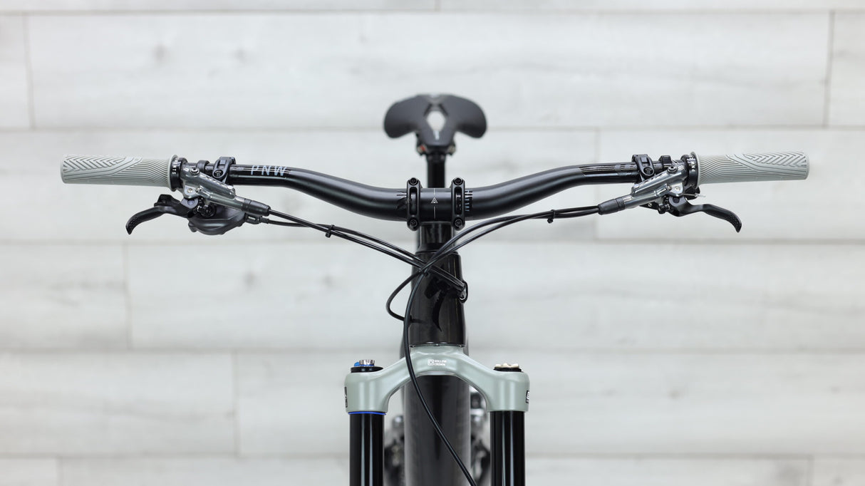 Specialized S-Works Stumpjumper EVO  Mountain Bike - 2023, S2