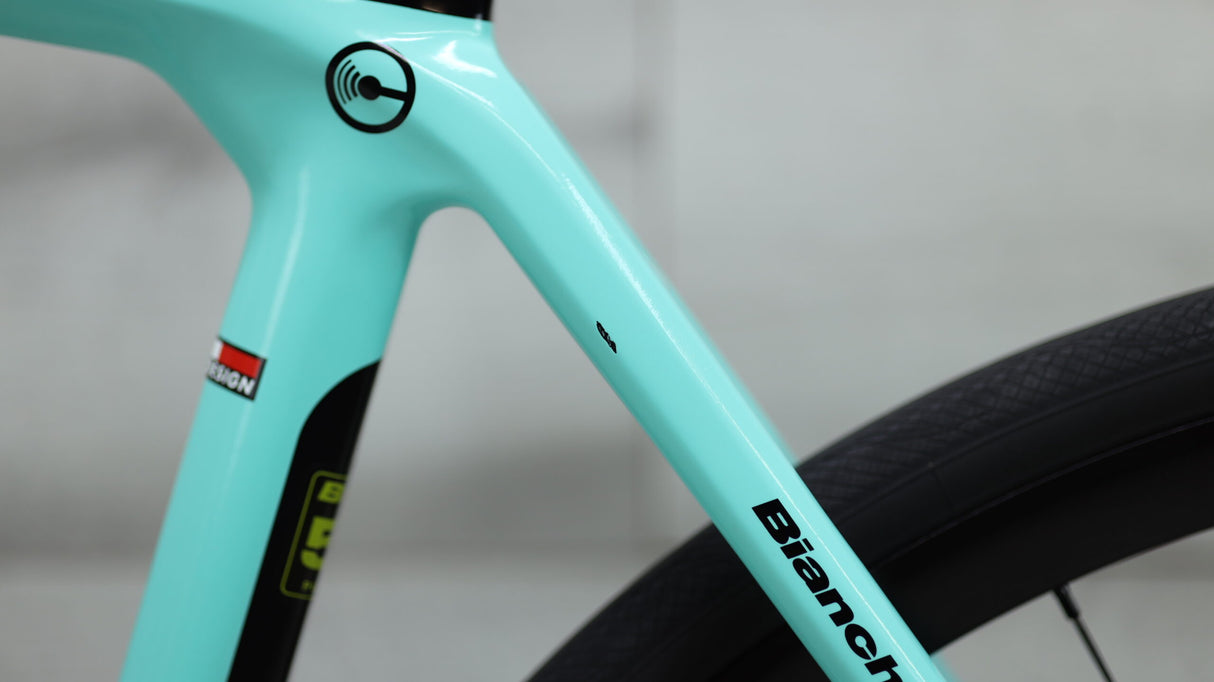 2021 Bianchi Infinito CV Ultegra Road Bike - 55cm