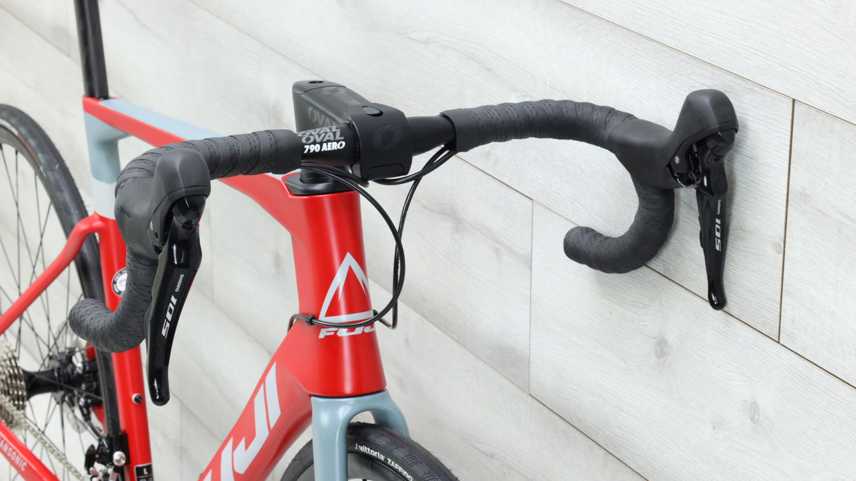 2021 Fuji Transonic 2.3 Road Bike - 56cm